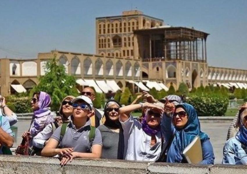 الإفلاس يضرب شركات السياحة في إيران