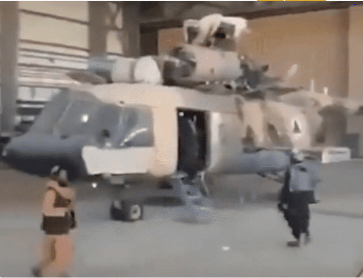 طالبان في قاعدة شيندند