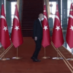 أردوغان يفقد توازنه