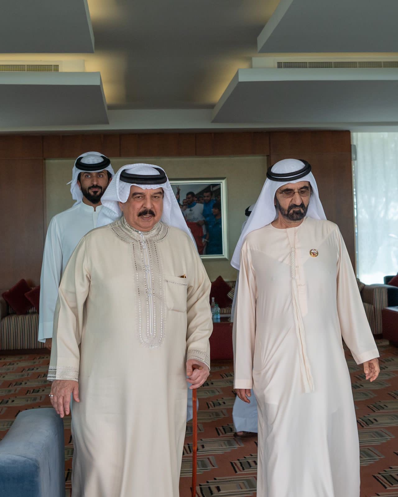 محمد بن راشد وملك البحرين