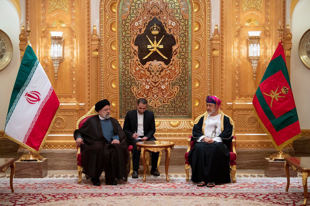 رئيس ايران في عمان