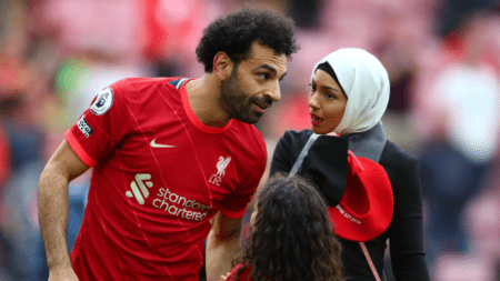 محمد صلاح وزوجته