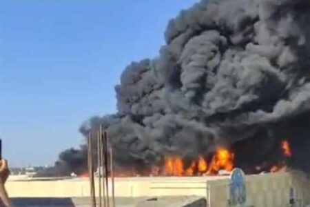سبب حريق مول الإسكندرية