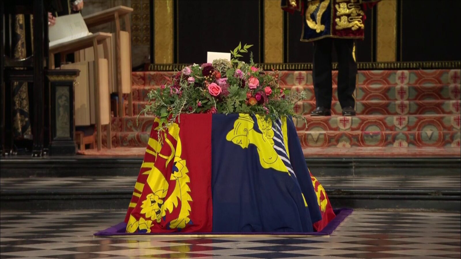 دفن الملكة إليزابيث