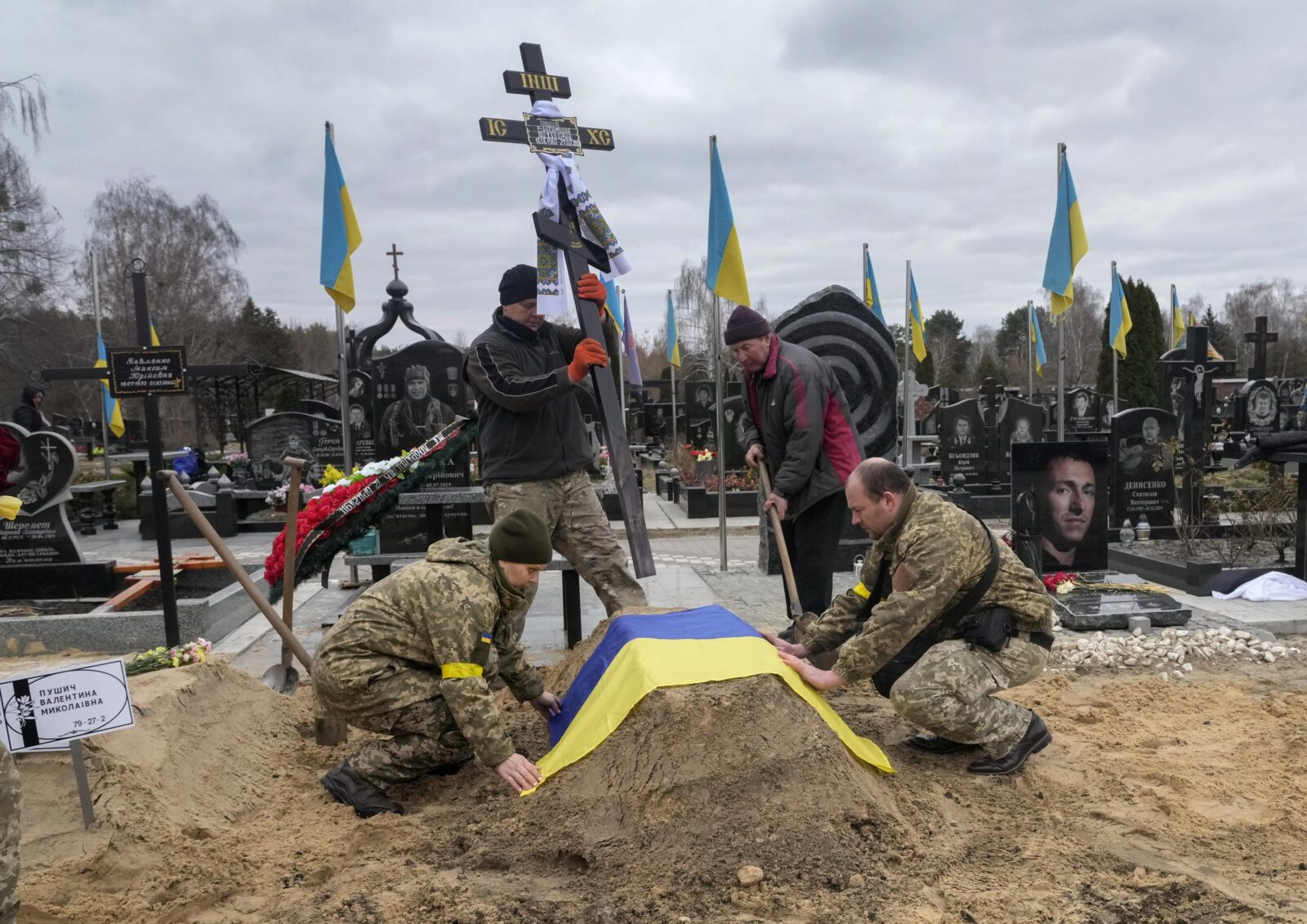 عدد القتلى العسكريين الأوكرانيين