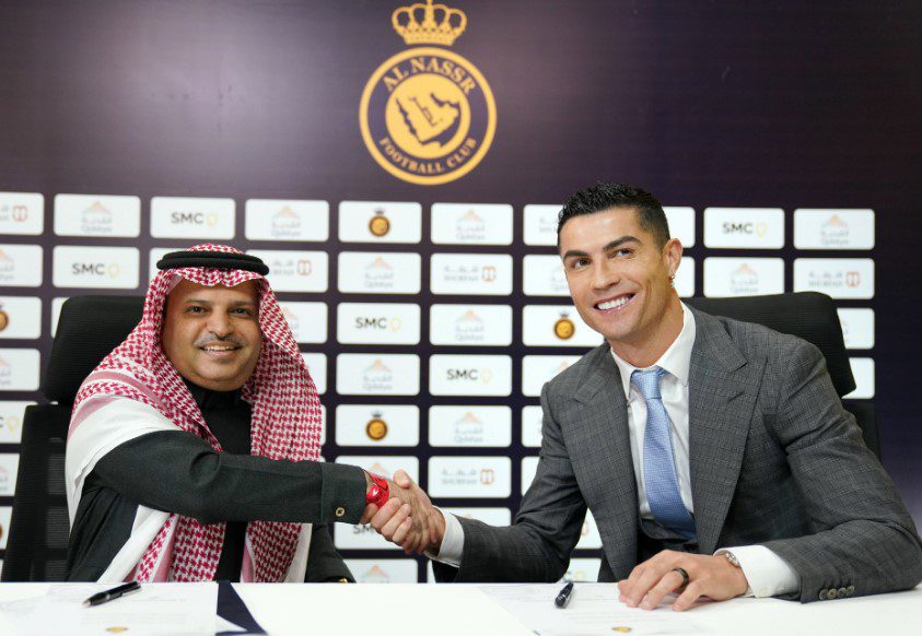 سبب انضمام رونالدو لنادي النصر