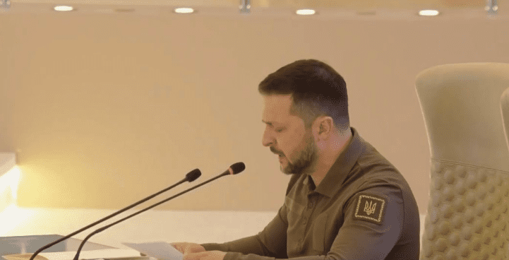 الرئيس الاوكراني في القمة العربية